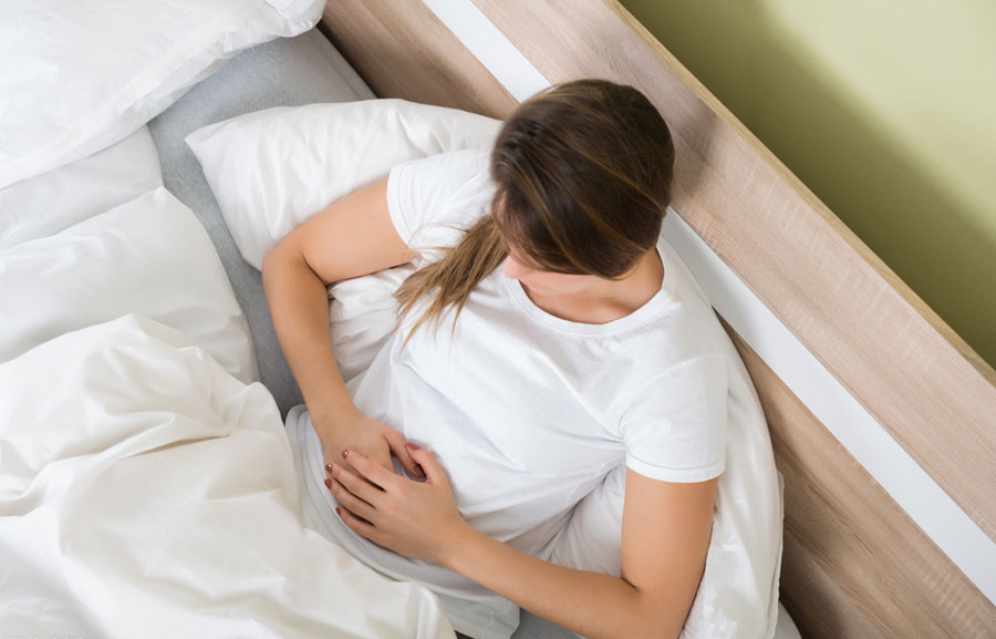 肠癌并非毫无症状,肿瘤专家胡群峰提醒:出现这4种症状,及时就医